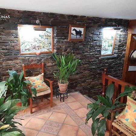 Apartamentos Siete Lagunas Trevelez Luaran gambar
