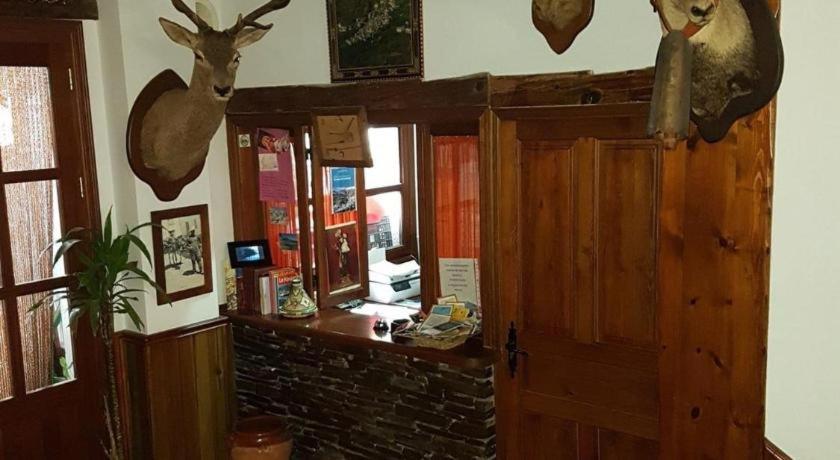 Apartamentos Siete Lagunas Trevelez Luaran gambar